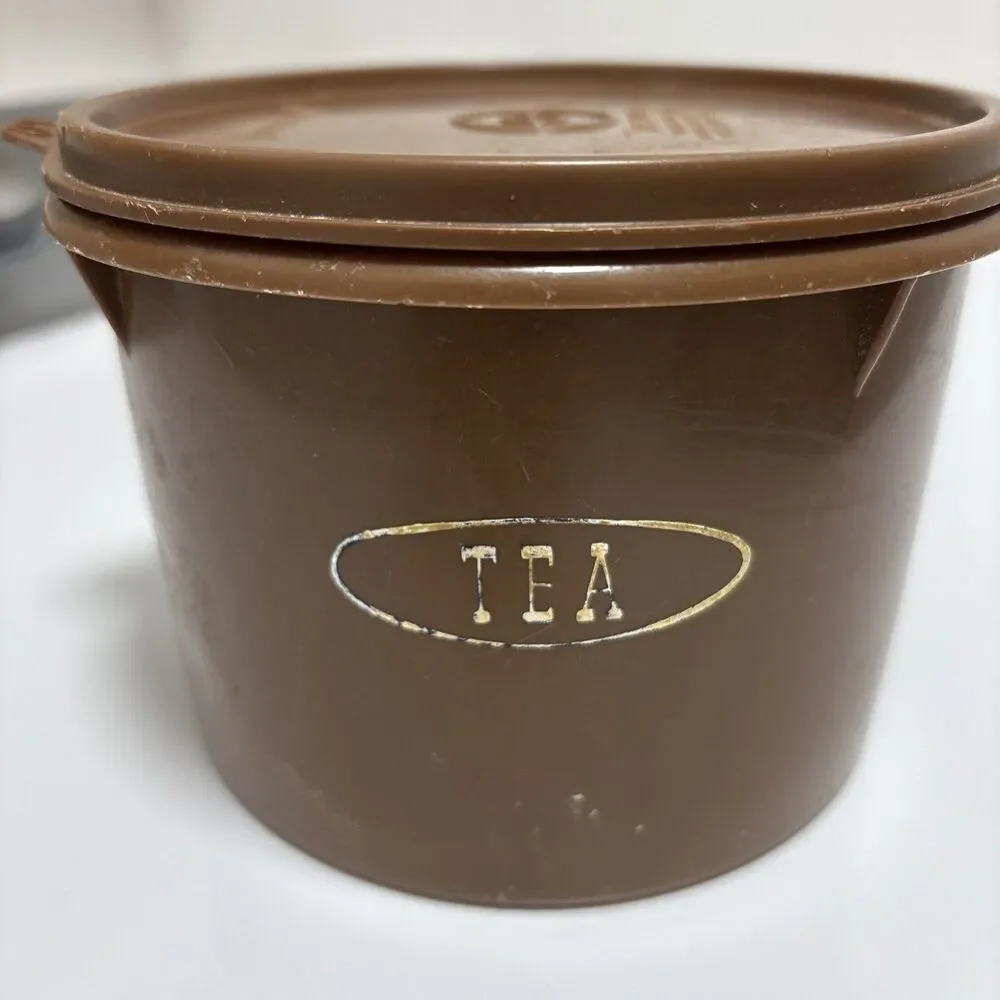 Vintage Tupperware Brown Coffee Canister with Lid – 1970s Retro Kitchen Storage